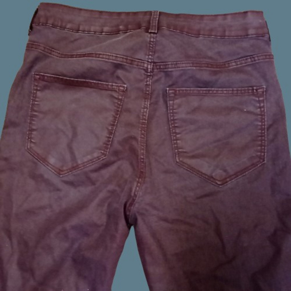 H & M Divided Womens Jeans Burgundy Size 12 Cotton Blend Skinny Leg Regular Fit - Picture 10 of 12